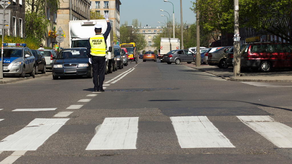 Pytanie Q-0441: Czy następny sygnał będzie Ci zabraniał wjazdu na skrzyżowanie?