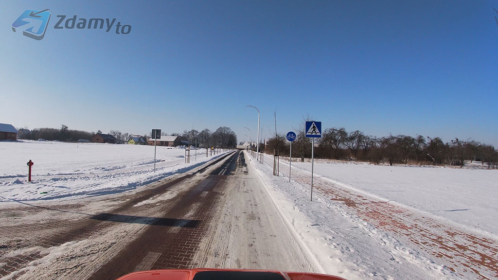 Pytanie Q-2428: Czy w tej sytuacji zbliżasz się do przejazdu dla rowerzystów?