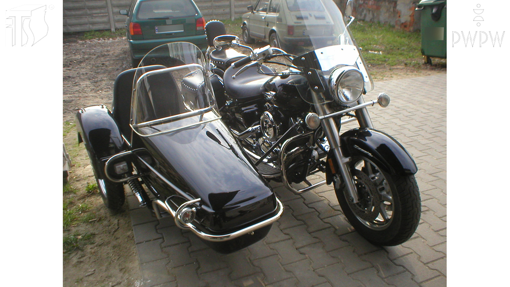 Pytanie Q-1077: Jakie światła mogą być umieszczone na bocznym wózku motocykla?