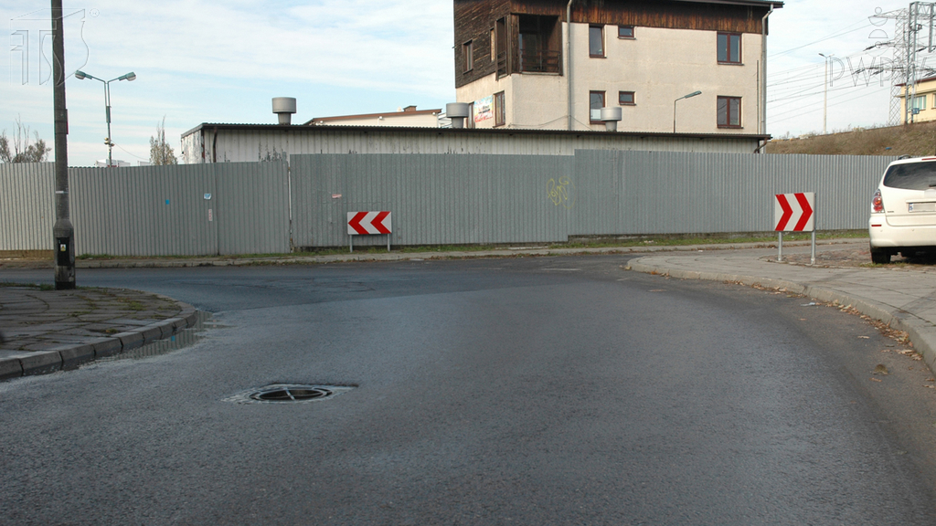 Pytanie Q-1095: Gdzie skierujesz wzrok skręcając motocyklem?