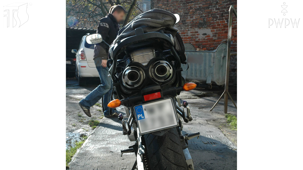 Pytanie Q-1116: Czy masz prawo przewozić motocyklem jednośladowym pasażera, który jest w stanie nietrzeźwości?
