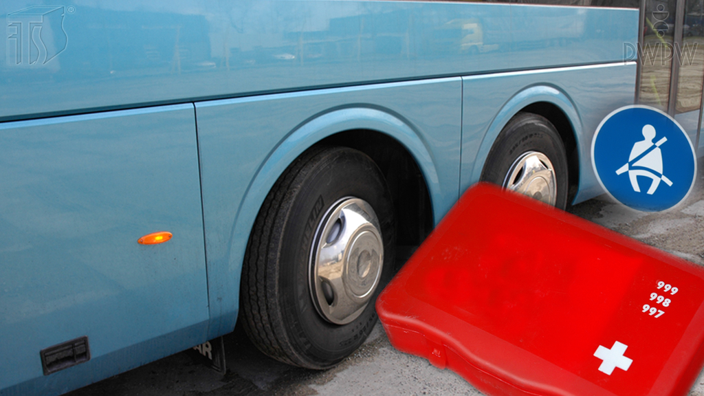 Pytanie Q-1311: Co stanowi obowiązkowe wyposażenie autobusu, którego dopuszczalna prędkość wynosi 100 km/h?