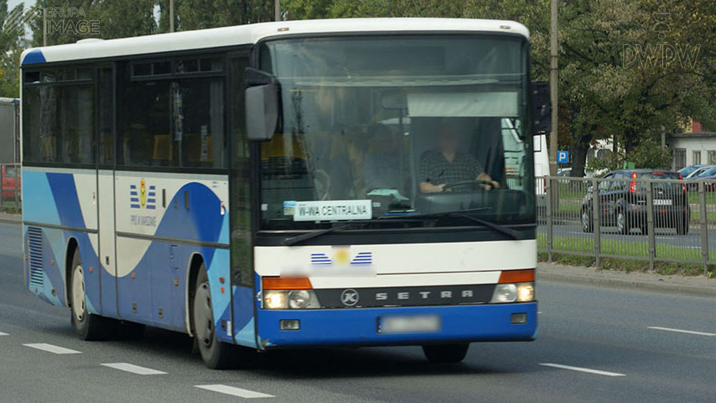 Pytanie Q-1576: O ile razy wydłuży się droga hamowania, jeżeli dwukrotnie zwiększysz prędkość autobusu, którym kierujesz?