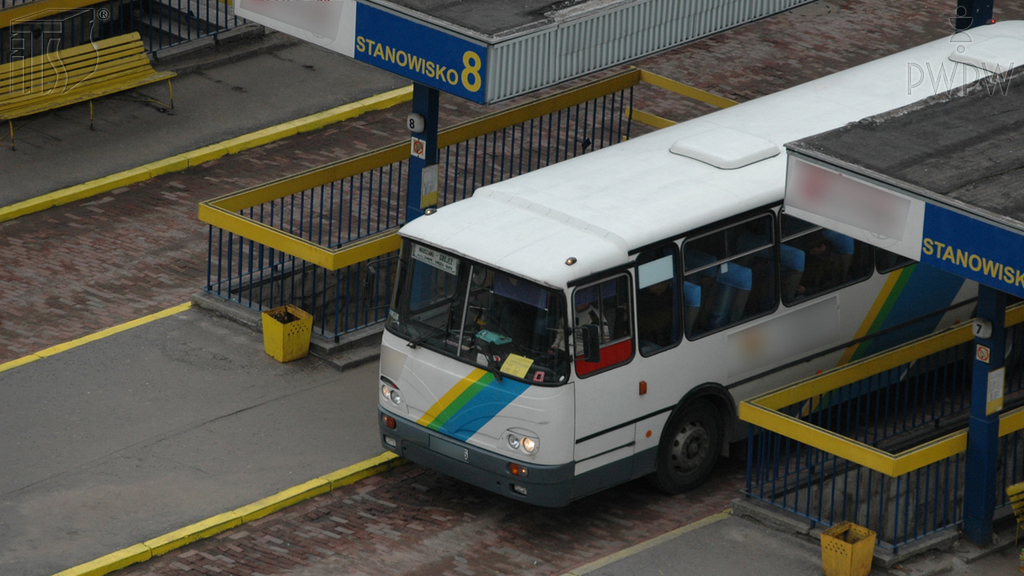 Pytanie Q-1244: Jaki jest najbardziej efektywny sposób rozpędzania autobusu?