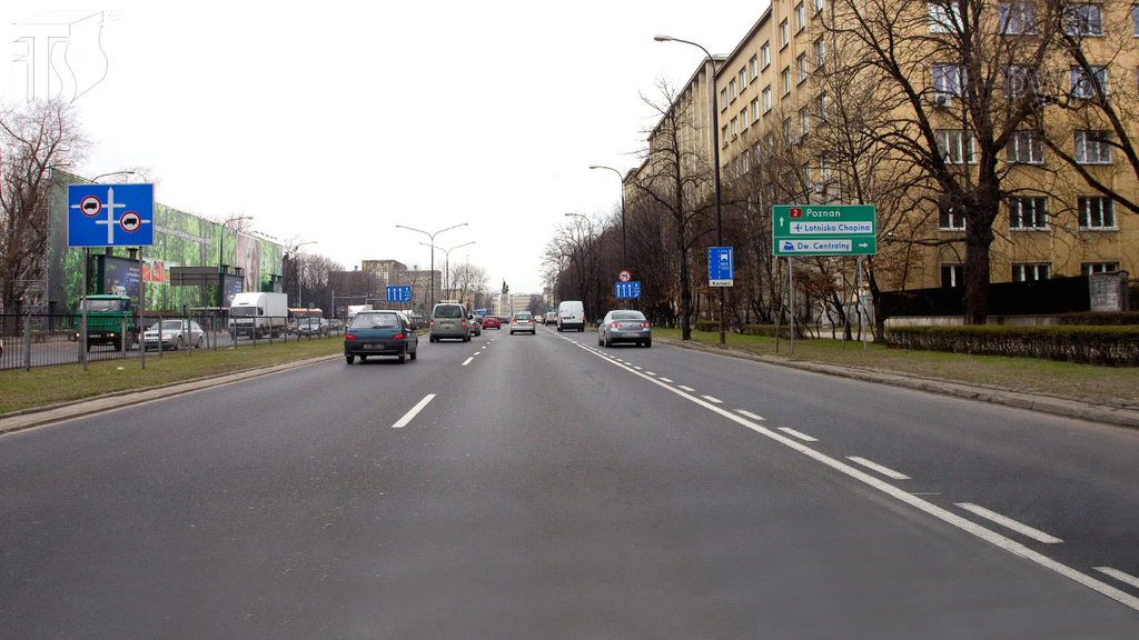 Pytanie Q-1329: Czy w tym miejscu wolno Ci zmienić dotychczas zajmowany pas ruchu na pas przy prawej krawędzi jezdni?