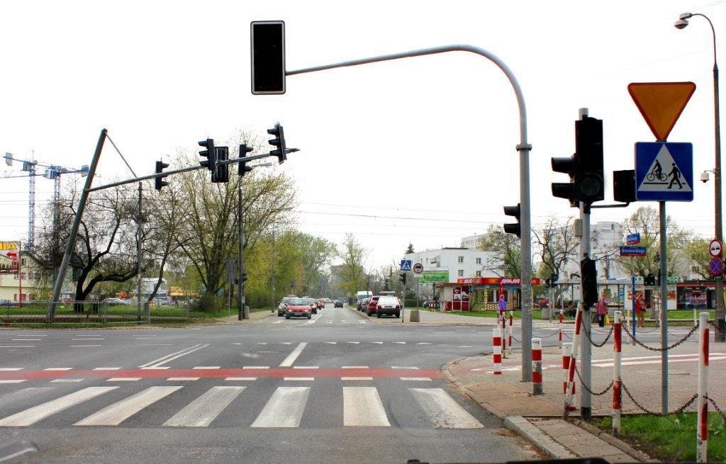 Pytanie Q-1762: Czy zbliżasz się do miejsca, gdzie rowerzyści mogą przejeżdżać poprzecznie jezdnię?