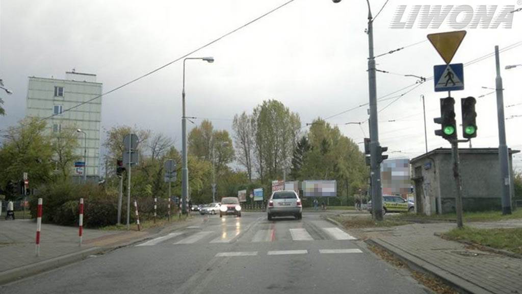 Pytanie Q-1681: Czy w widocznej sytuacji masz obowiązek zachować szczególną ostrożność?
