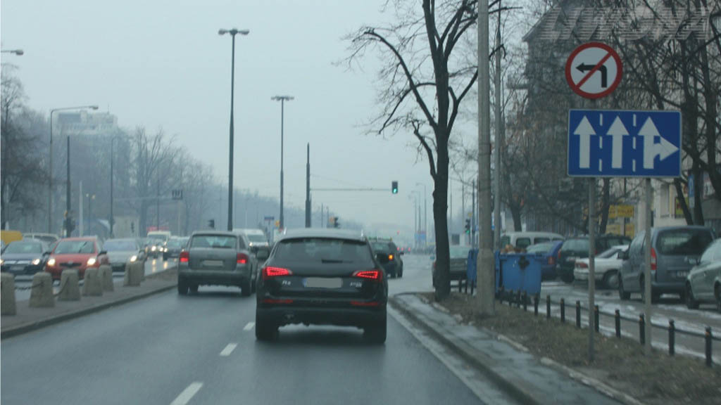 Pytanie Q-1981: Który z wymienionych czynników, może być przyczyną ściągania samochodu w lewą stronę?
