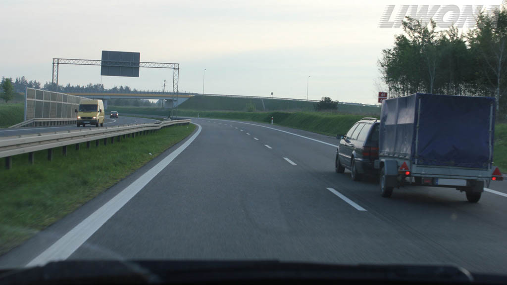 Pytanie Q-1970: W jaki sposób powinieneś przewozić ładunek w przyczepie ciągniętej przez samochód osobowy?