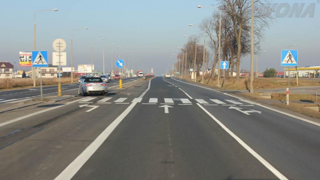 Pytanie Q-1958: W jaki sposób prędkość pojazdu wpływa na pole widzenia kierowcy?